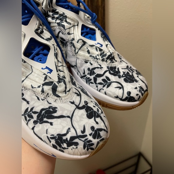 Nike Lebron Soldier 14 Sisterhood Basketball Shoes - Picture 5 of 16